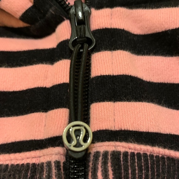LULULEMON SWEATER - Picture 4 of 4